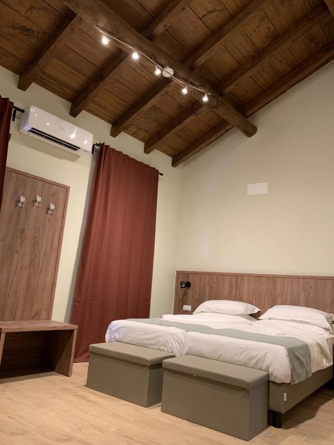 Otto Agriturismo Ottobiano Exterior foto